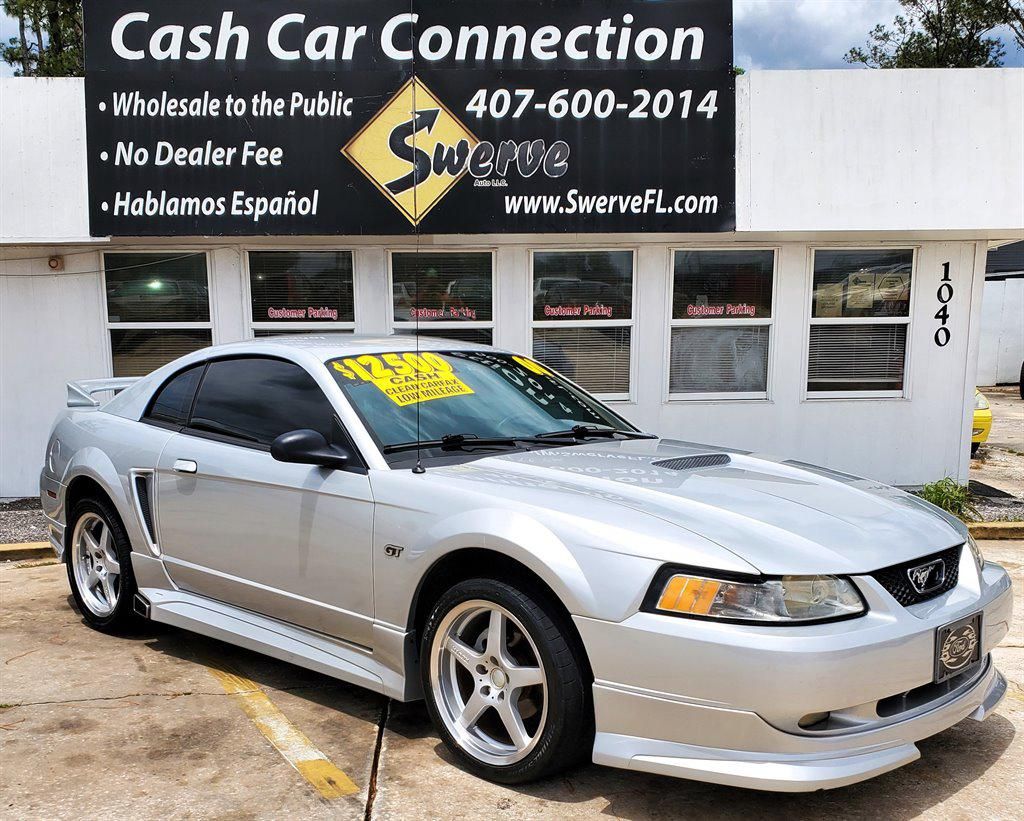 2000 Ford Mustang