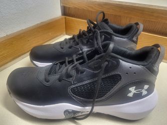 Under Armor Shoes 
