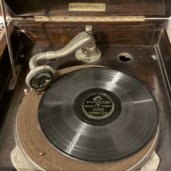 Antique Victrola 
