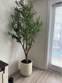 Large Decorate Artificial Tree