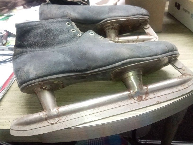 Antique Leather Hockey Skates