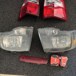 Ford expedition 2014 light fixtures and regular bulbs