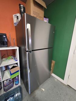 Fridge works excellent