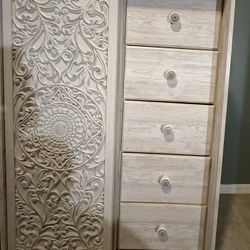 Paxberry Dresser
