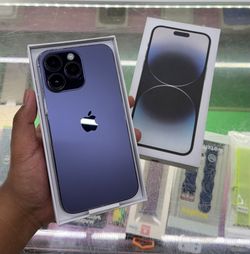 Unlocked iPhones & Samsungs