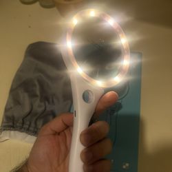 Rechargeable Magnifying Glass with Light - Recant Illuminated Magnifier Handheld Lighted Magnifying Glasses with 18LED Cold & Warm Light 3 Modes for S