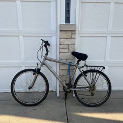 26 " SPECIALIZED Expedition 24 Speed Utility Bike ~5'7"-6'0"