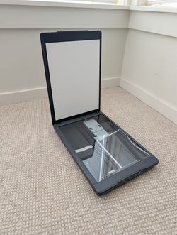 Epson Perfection V39 Flatbed Photo & Document Scanner