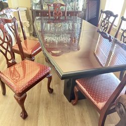 Dining Room Table w/Extension