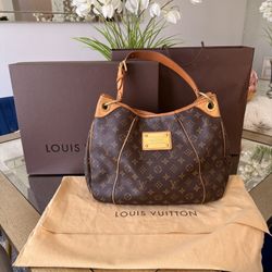 LOUIS VUITTON Galliera GM 