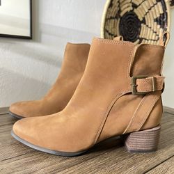 Like New 😍 (size 6.5) Vionic Toffee Sienna Boot