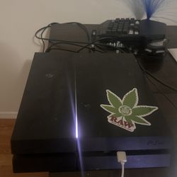 PS4 WITH 1 CONTROLLER  AND 3 GAMES