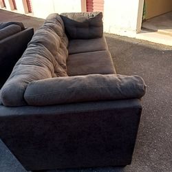 Single Couch 