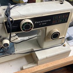 Kenmore 10 Stitch Sewing Machine 