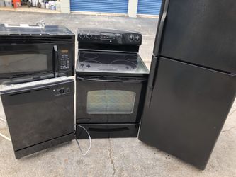 Black kitchen appliance set