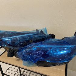 NEW OEM Headlights 2017 Toyota Corolla LE – Pair L&R – TYC/NFY Complete