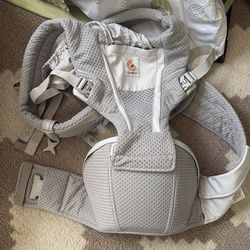 Ergobaby 2 in 1 baby carrier
