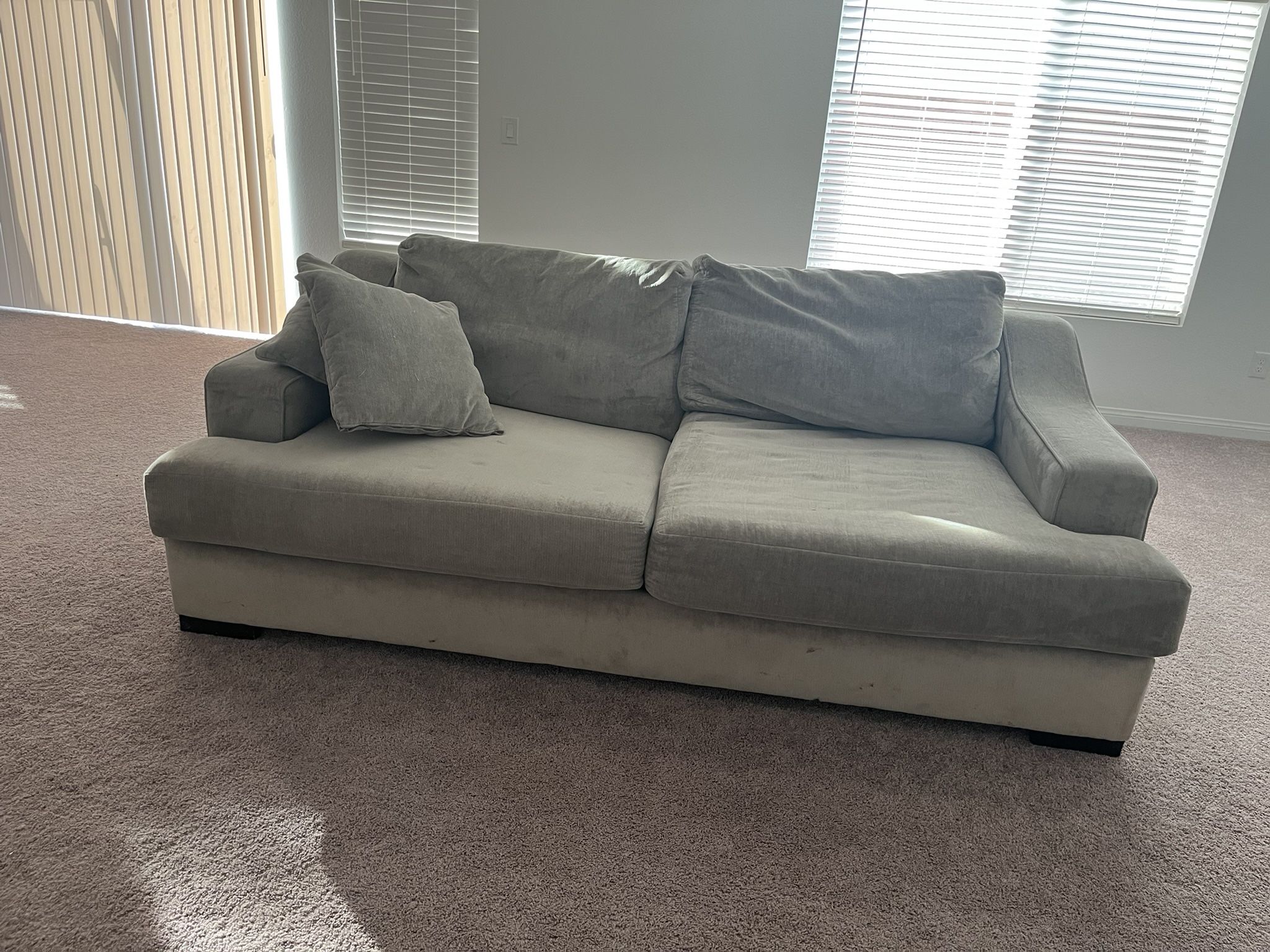 Couch With Pull out Mattress