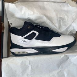 Nike Jordan Stay Loyal 3
