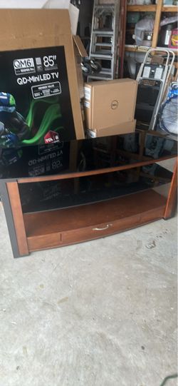 TV stand / entertainment  table