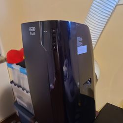 De'Longhi 14000 BTU Portable Air Conditioner 700 Sq Ft! Heavy Duty XL ROOM