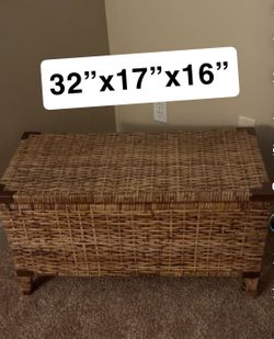 Wicker storage trunk