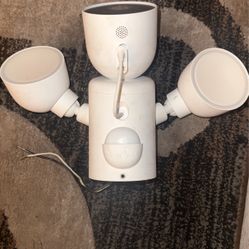 GOOGLE NEST FLOODLIGHT