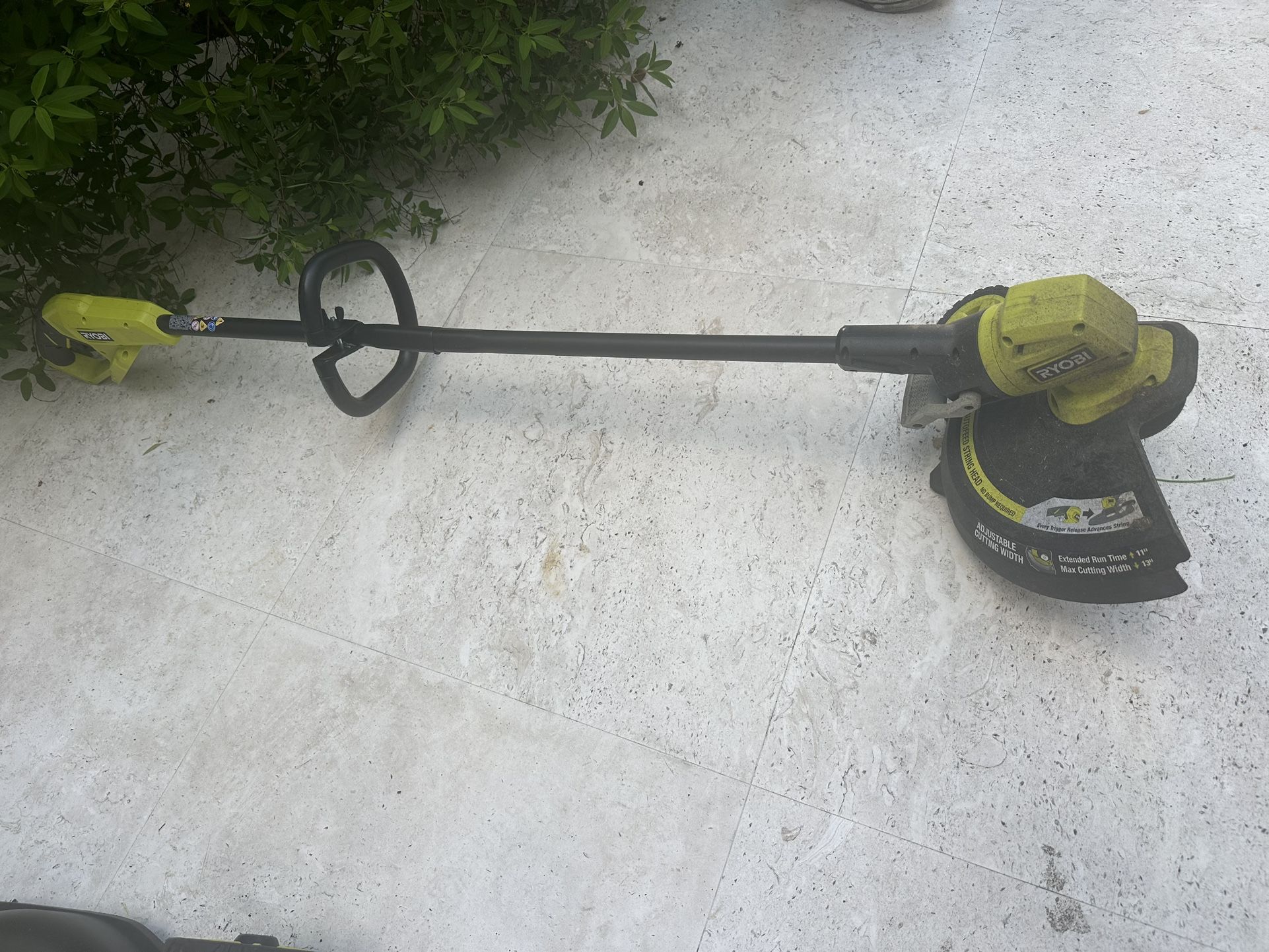 RYOBI cordless Battery Trimmer