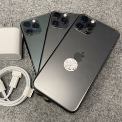 Factory Unlocked Iphone 11 pro 64 gb comes with store warranty 