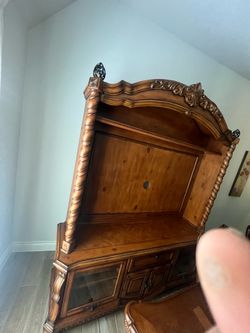Tv stand