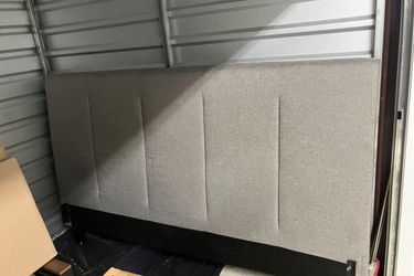 UPHOLSTERED KING SIZE BED FRAME & BOX SPRING For Sale