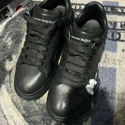 Alexander Mcqueens Size 9