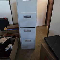 METAL FILE  CABINET