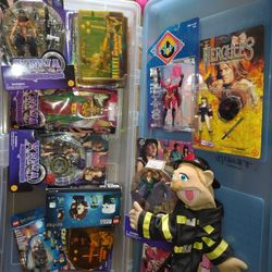 Action Figure Collectible Bundle......