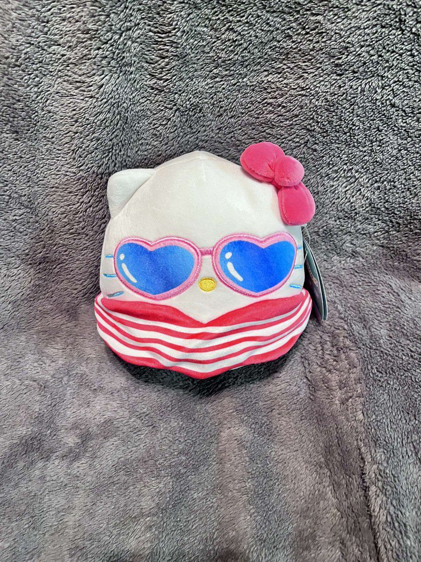 Hello Kitty Summer Squishmallow