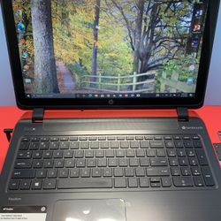 HP…TOUCHSCREEN  & BLUETOOTH …128..SSD...8.0 RAM . READY FOR CLASSES ON LINE OR WORK FROM HOME MADE 