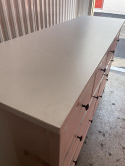 King Dresser