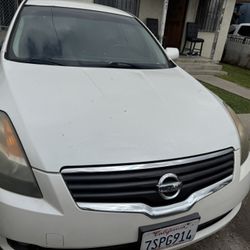 Nissan Altima  Salvage Title