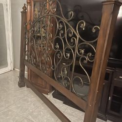 Cabesera De Madera Y Herreria King Size