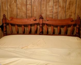 Vintage Queen Headboard w/ Beauty Rest Recharge Mattress & Box Spring & Bed frame
