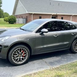 2016 PORSCHE MACAN TURBO PDK
