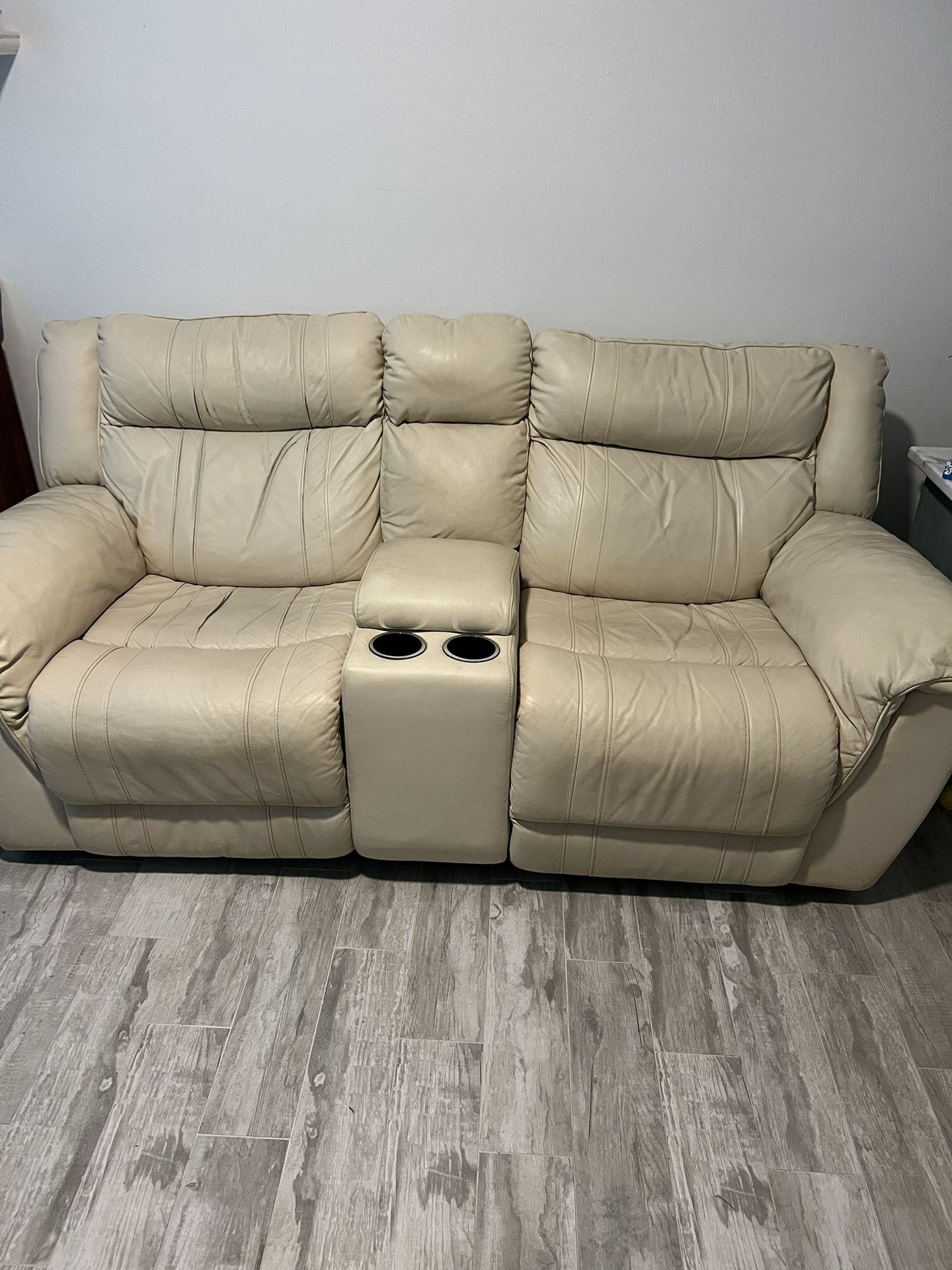 Power Reclining Leather Loveseat 