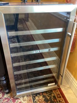 Wine Cooler / Refrigerator