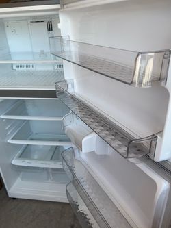 Like - New LG 24 Cu. Ft. Top Freezer Refrigerator ( Stainless Steel )