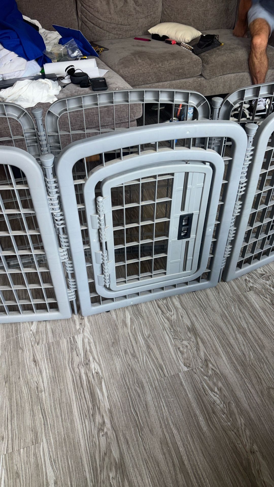 Flexible Animal Play Pen