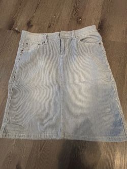 Skirt size 6