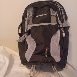 New Eddie Bauer 30 Liter Highpoint Backpack