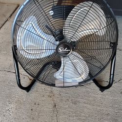 Deluxe Fan