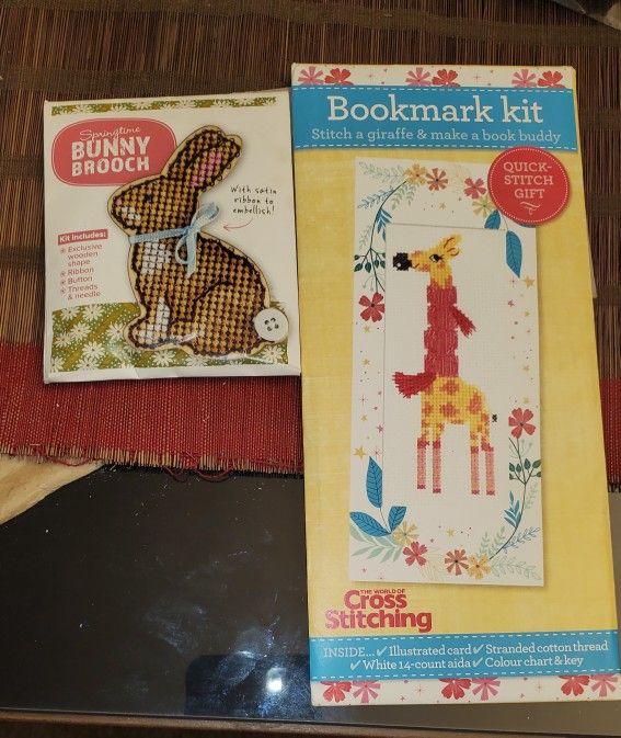 World Of Cross Stitching Wooden Bunny & Giraffe Bookmark Kit