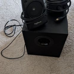 Logitech Z623